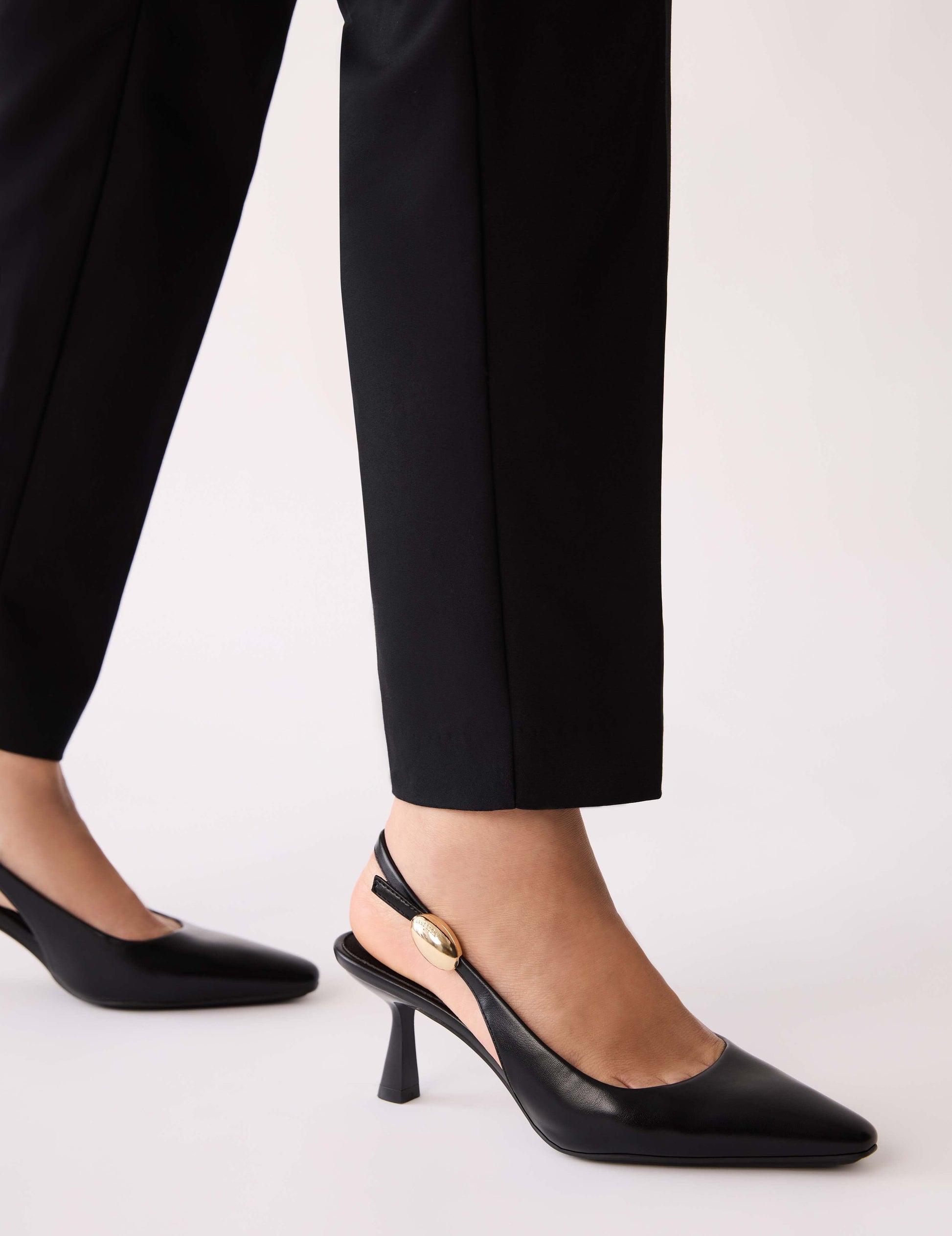 Anne Klein Cynthia