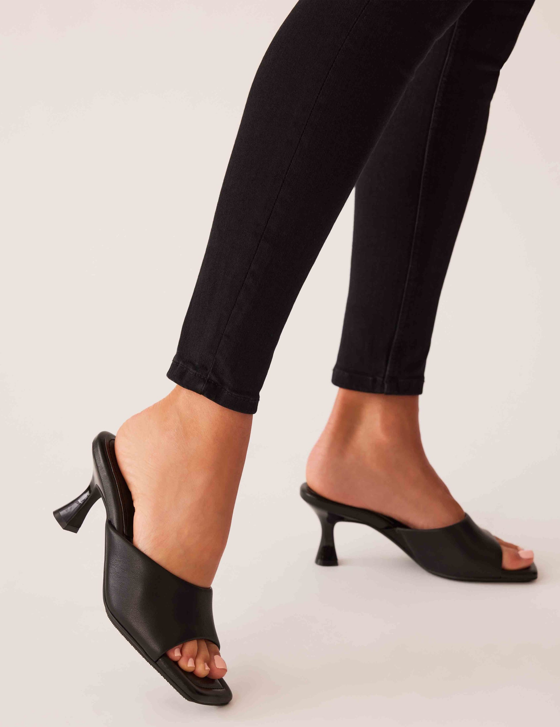 Anne Klein JERILYN