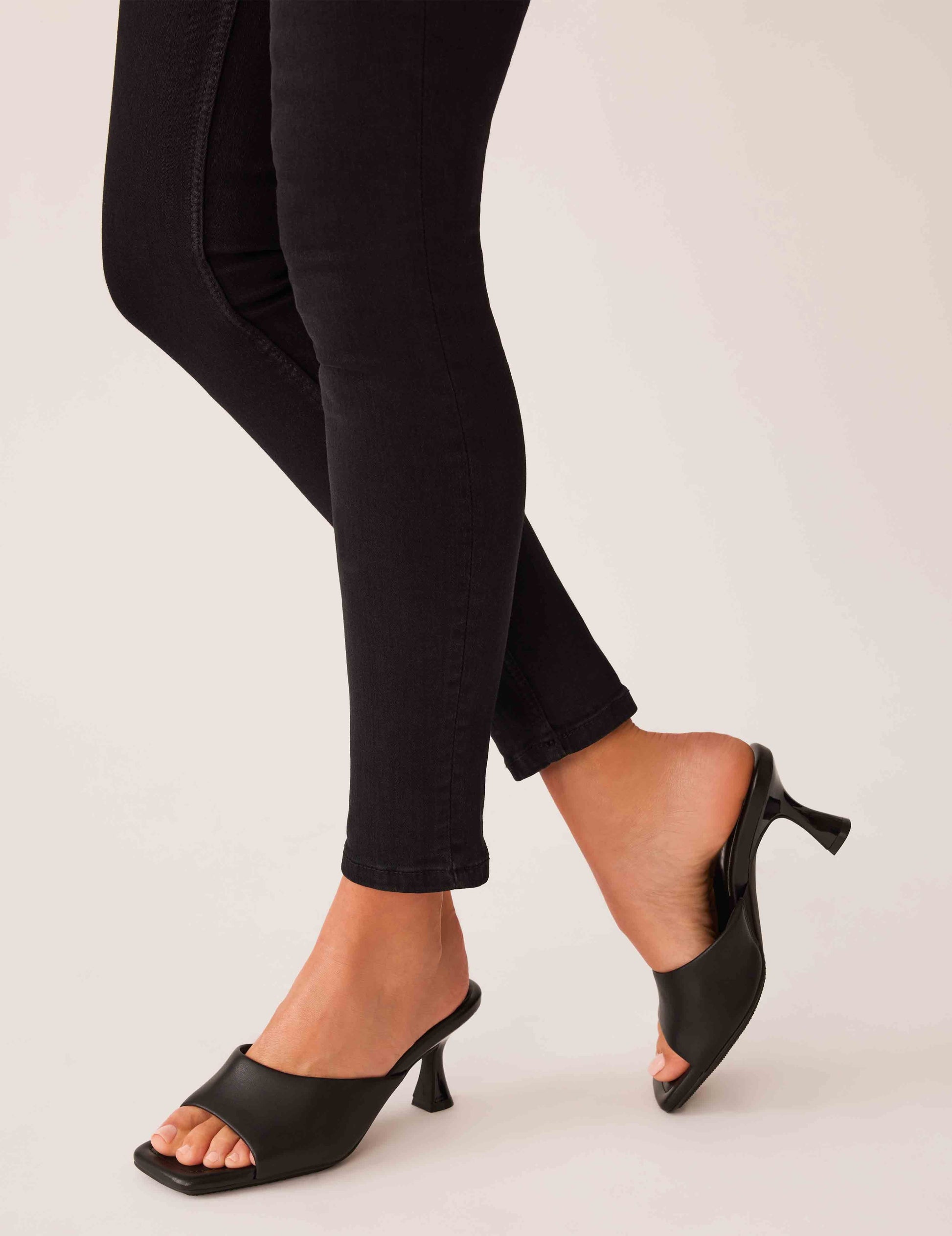 Anne Klein JERILYN