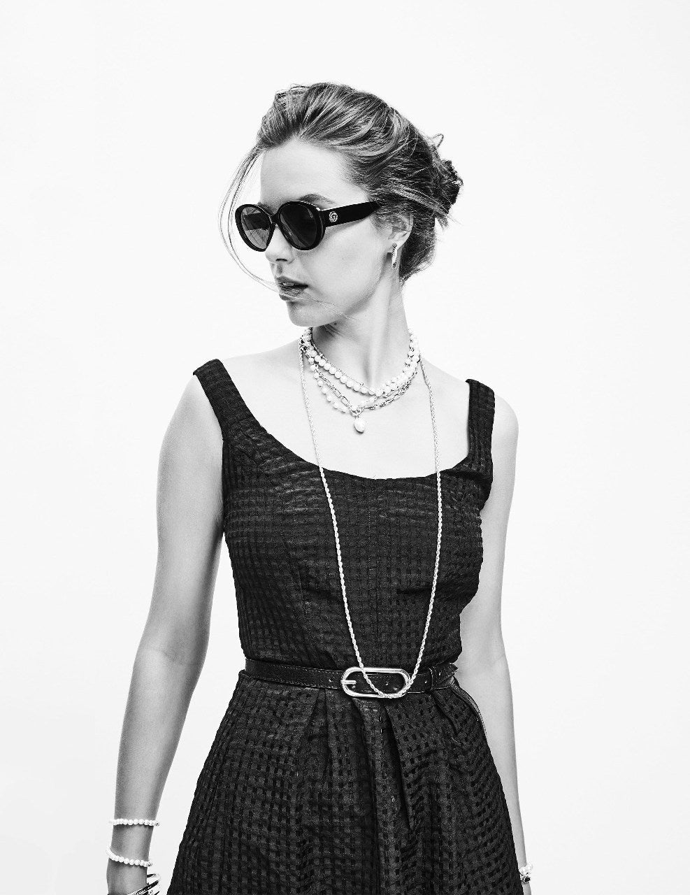 Anne Klein Anne Klein Black Vintage Round Sunglasses