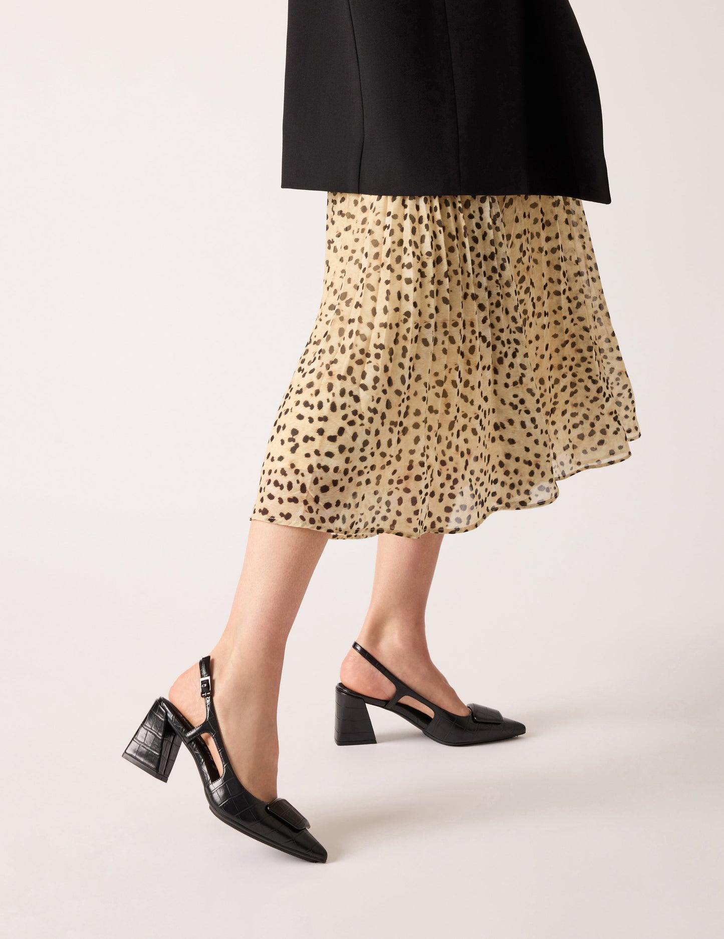 Anne Klein Renetta