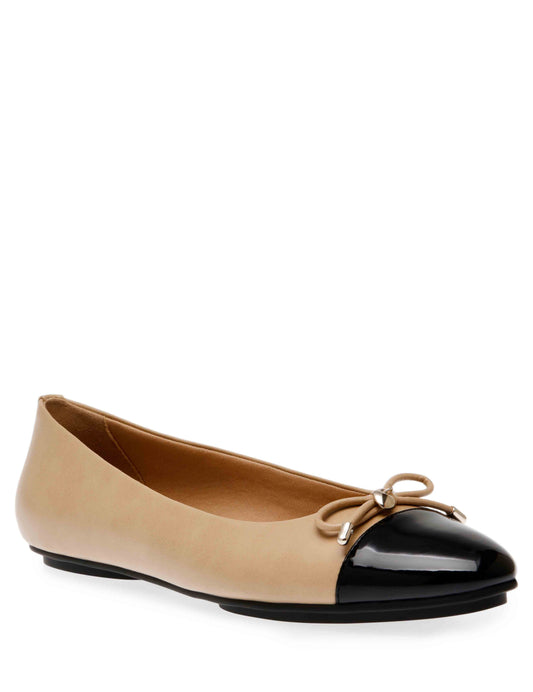 Anne Klein Anne Klein Luci Flat